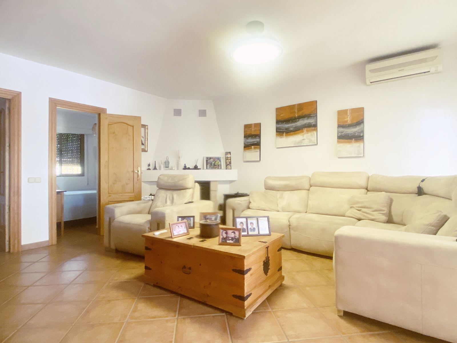 Frittliggende villa til salgs i Elviria, Bilde 3