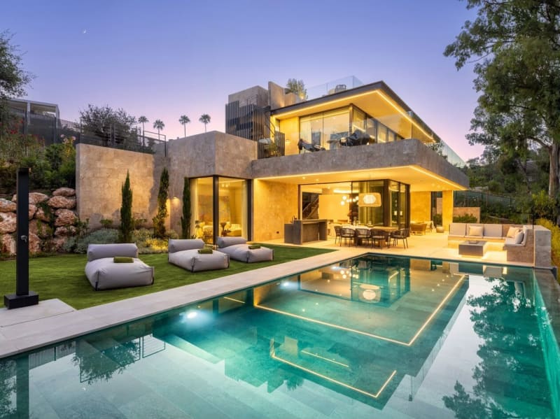 Villa til salgs i Marbella