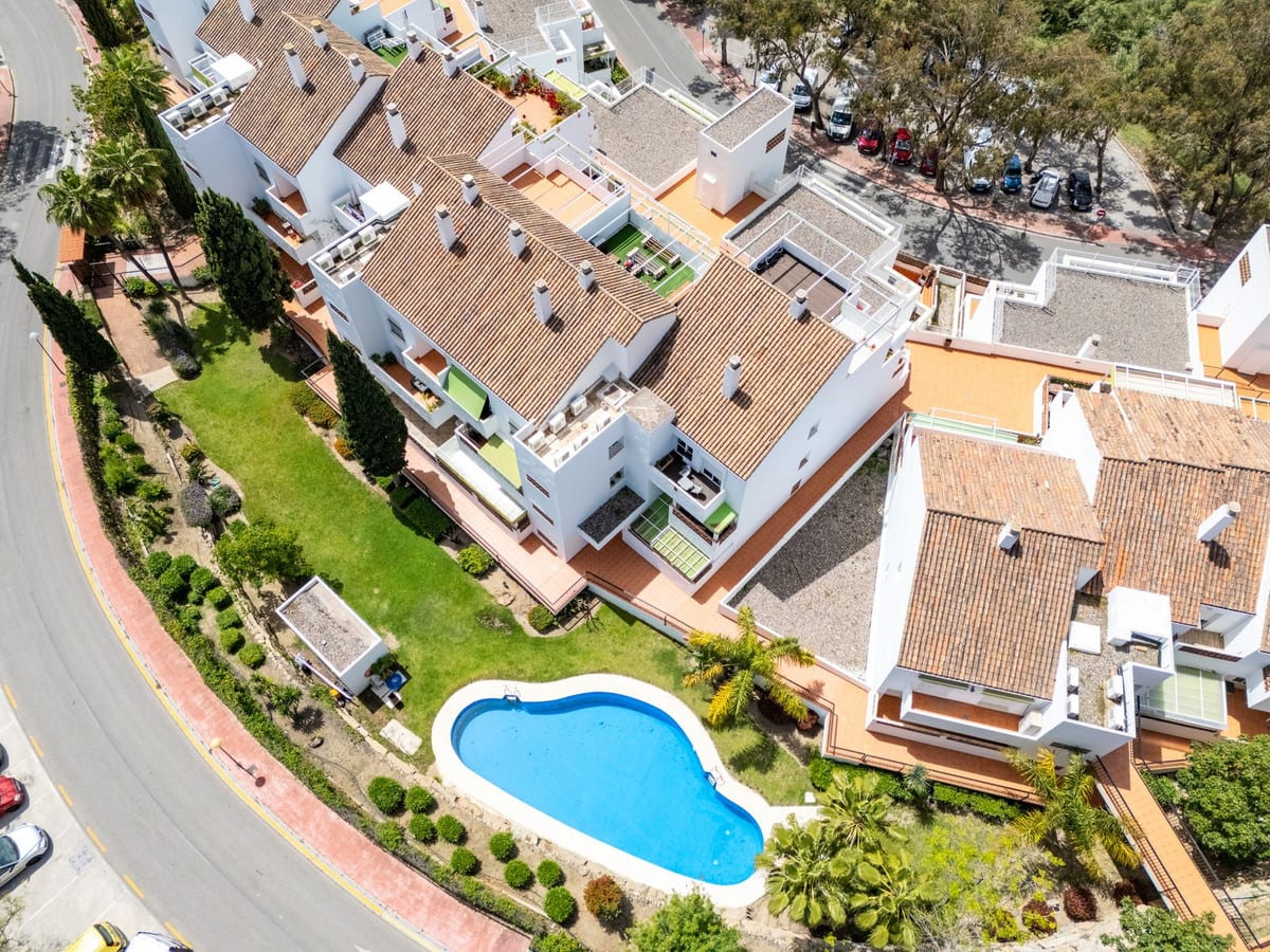 Leilighet midt i bygget til salgs i Torrequebrada, Bilde 2