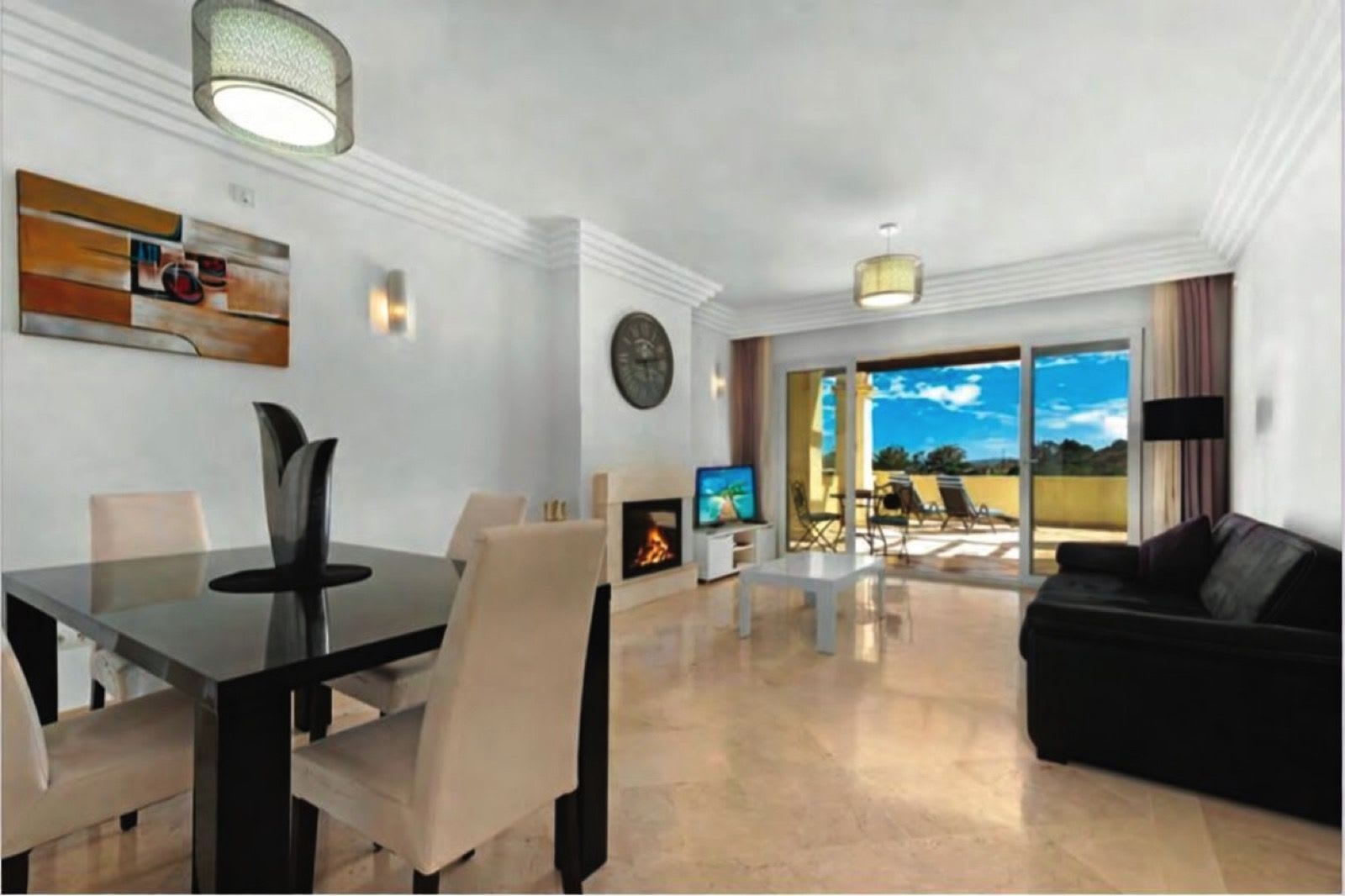 Leilighet midt i bygget til salgs i Casares Playa, Bilde 3