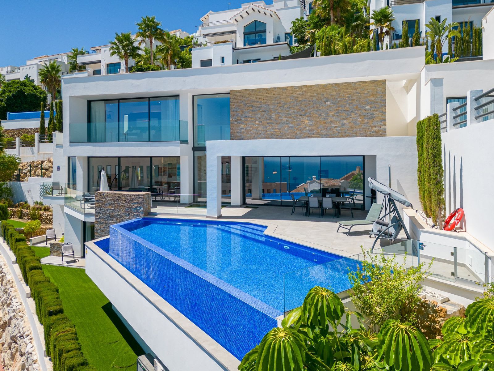 Frittliggende villa til salgs i Benalmadena Costa, Bilde 3