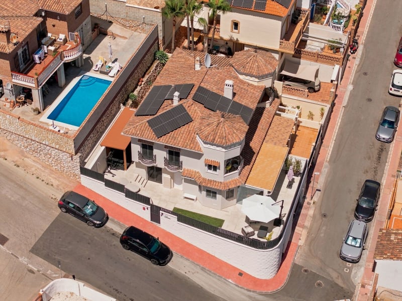 Villa til salgs i Benalmadena