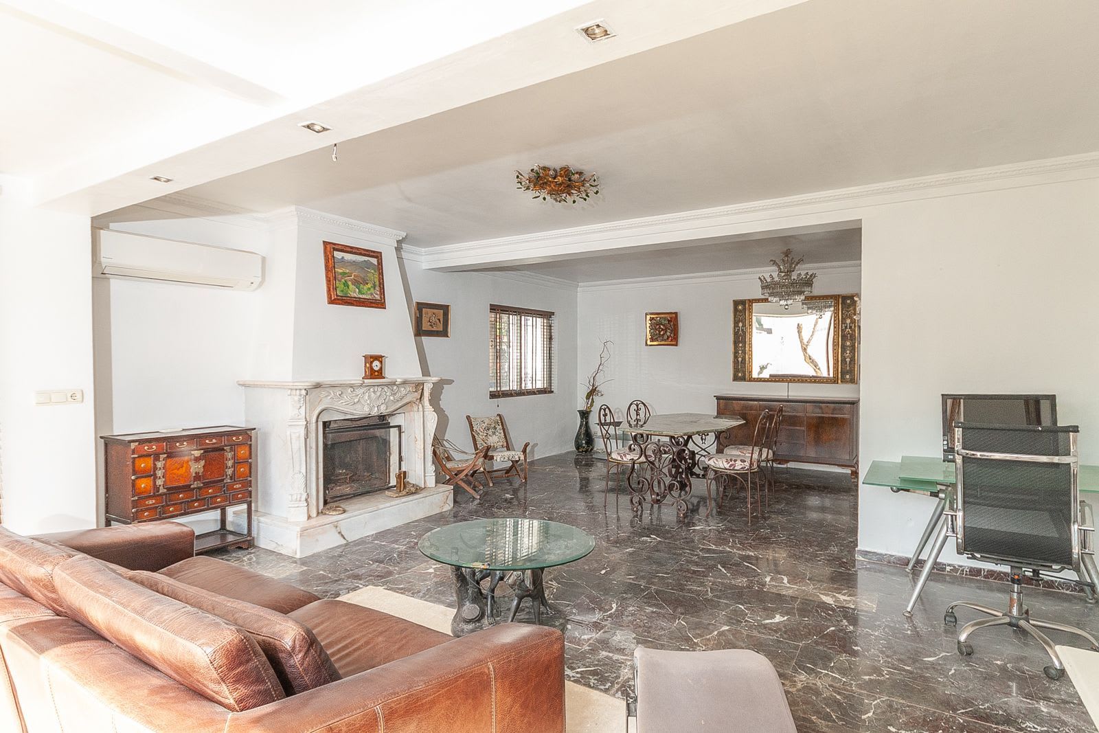 Friliggande villa till salu i Elviria, Foto 2