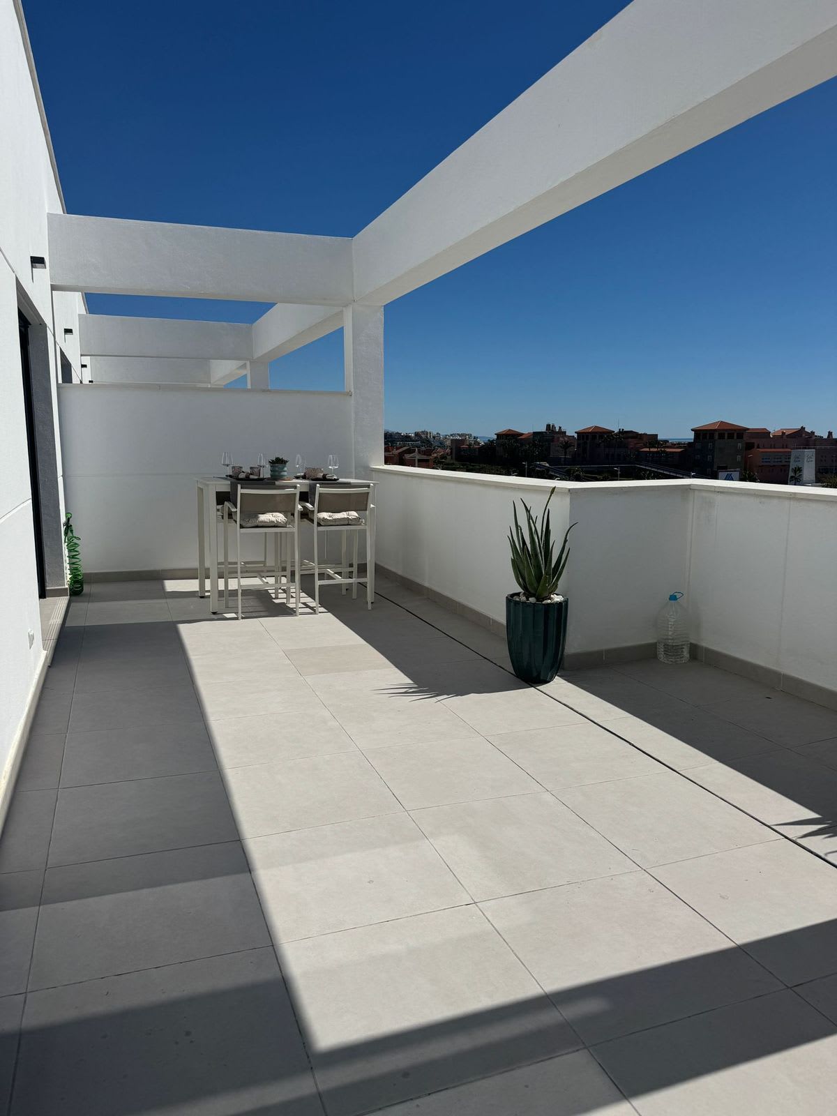 Toppleilighet med 2 soverom til salgs i Estepona, Bilde 3