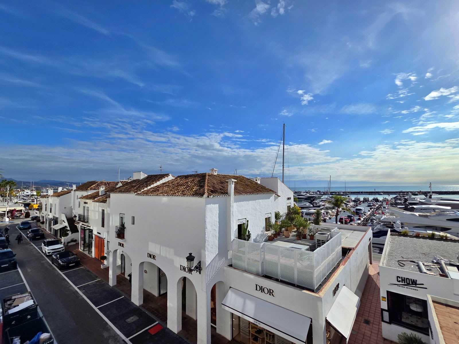 Leilighet midt i bygget til salgs i Puerto Banús, Bilde 2