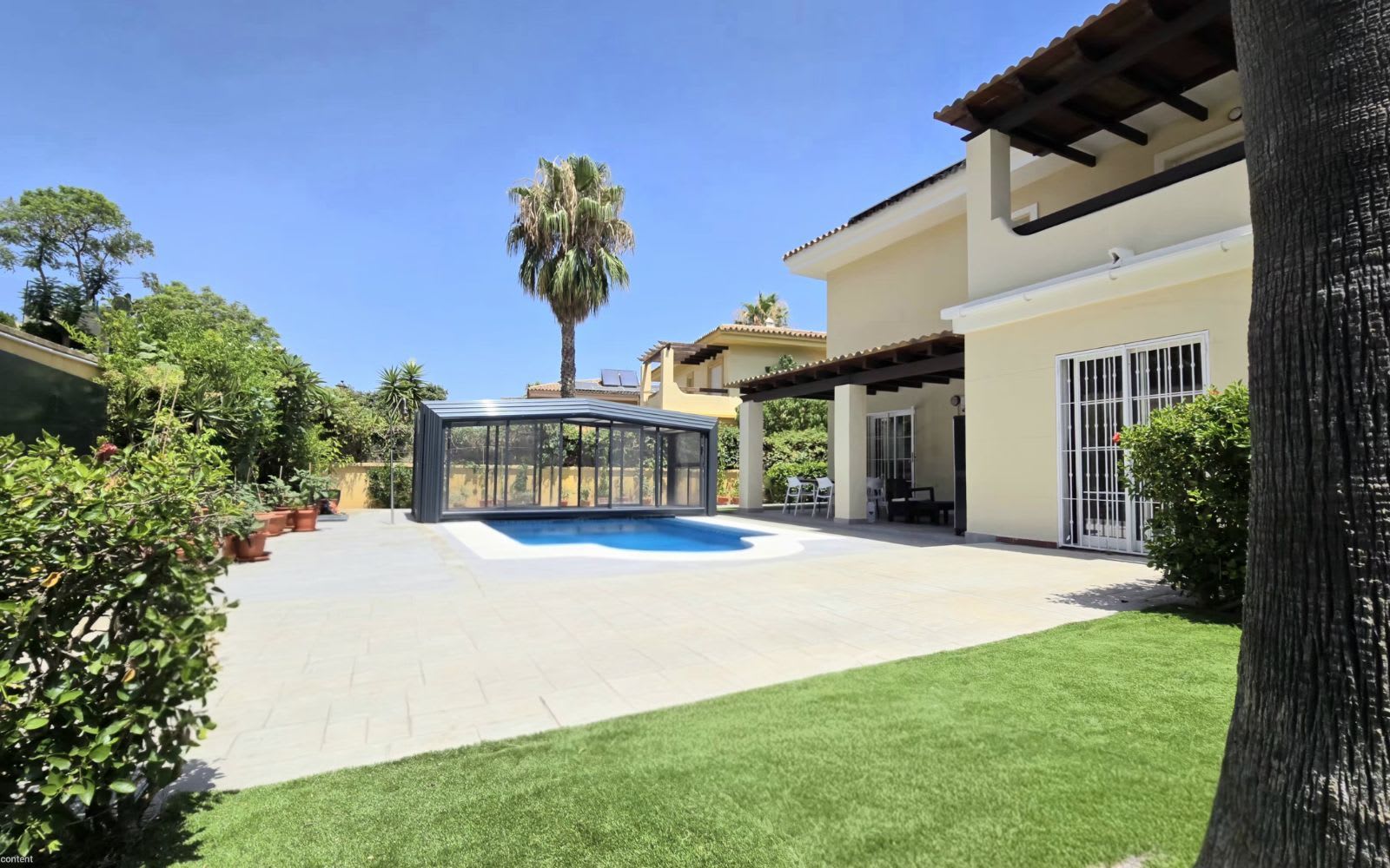 Frittliggende villa til salgs i La Cala Hills, Bilde 2