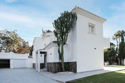 Frittliggende villa til salgs i Nueva Andalucía, Bilde 2