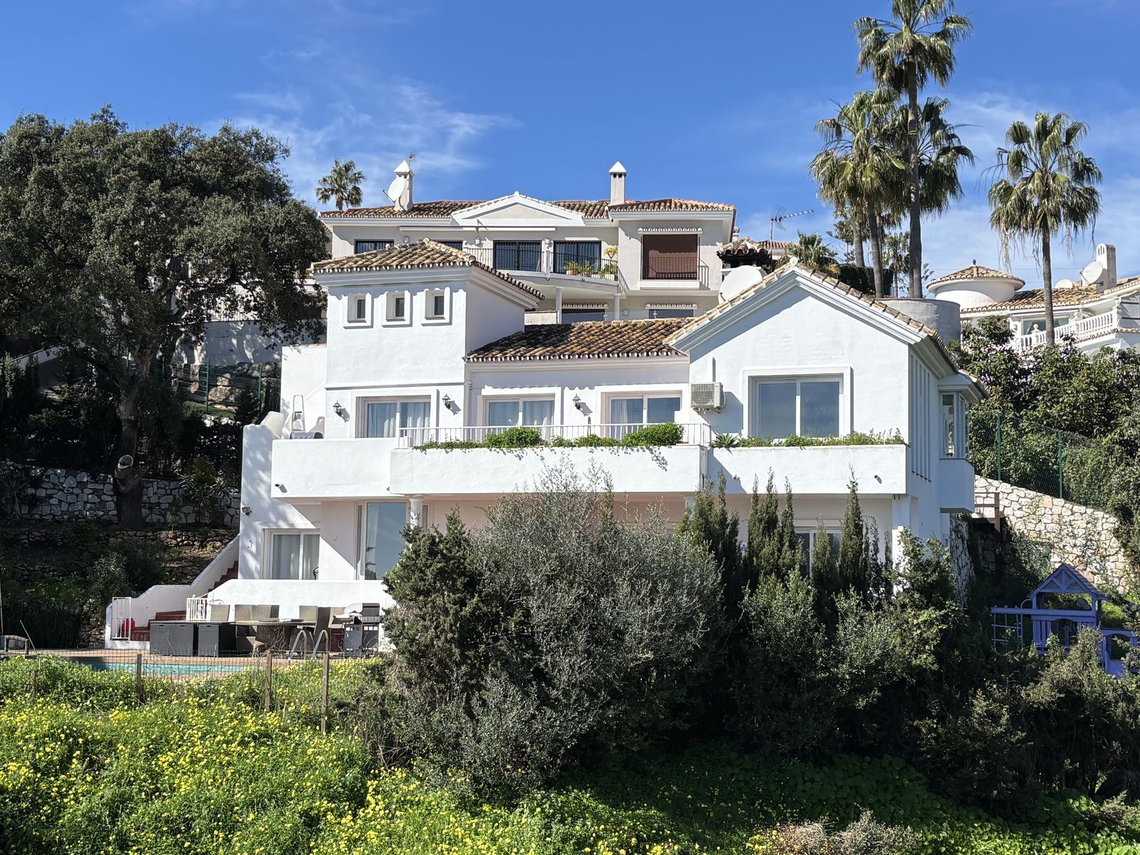 Frittliggende villa til salgs i Calahonda, Bilde 3