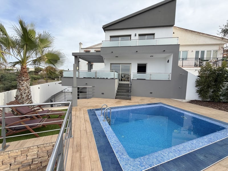 Frittliggende villa til salgs i Mijas Costa