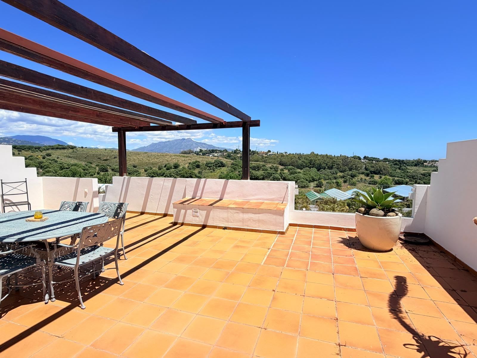 Toppleilighet til salgs i Estepona, Bilde 2