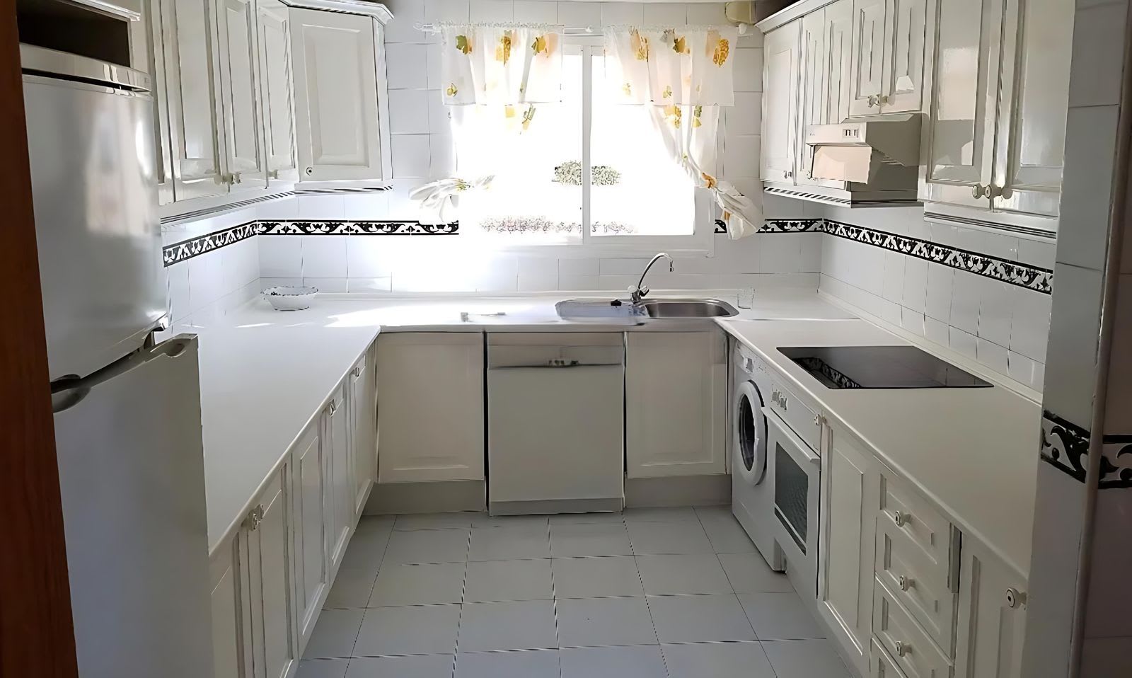 Leilighet til salgs i Estepona, Bilde 3