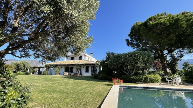 Frittliggende villa til salgs i La Cala de Mijas