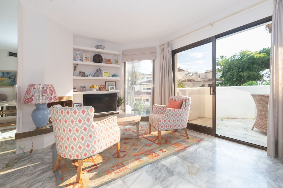 Duplex-penthouse til salgs i Elviria, Bilde 2