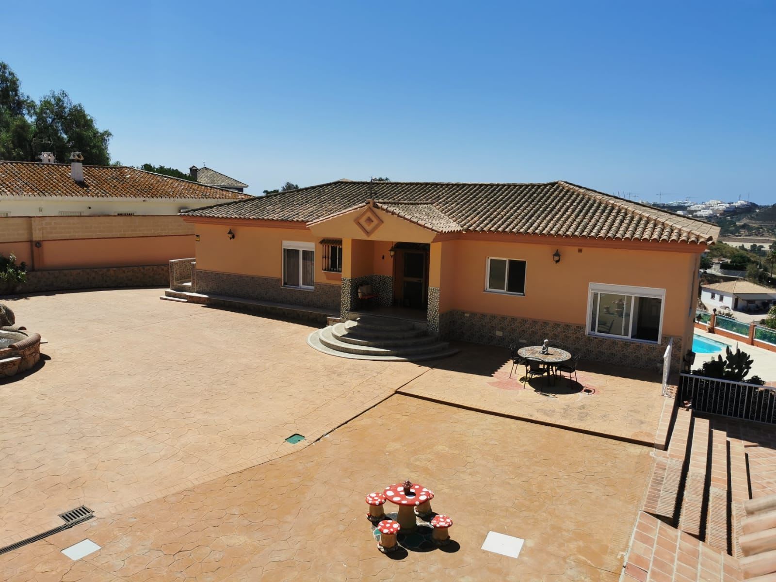 Frittliggende villa til salgs i La Cala de Mijas, Bilde 3