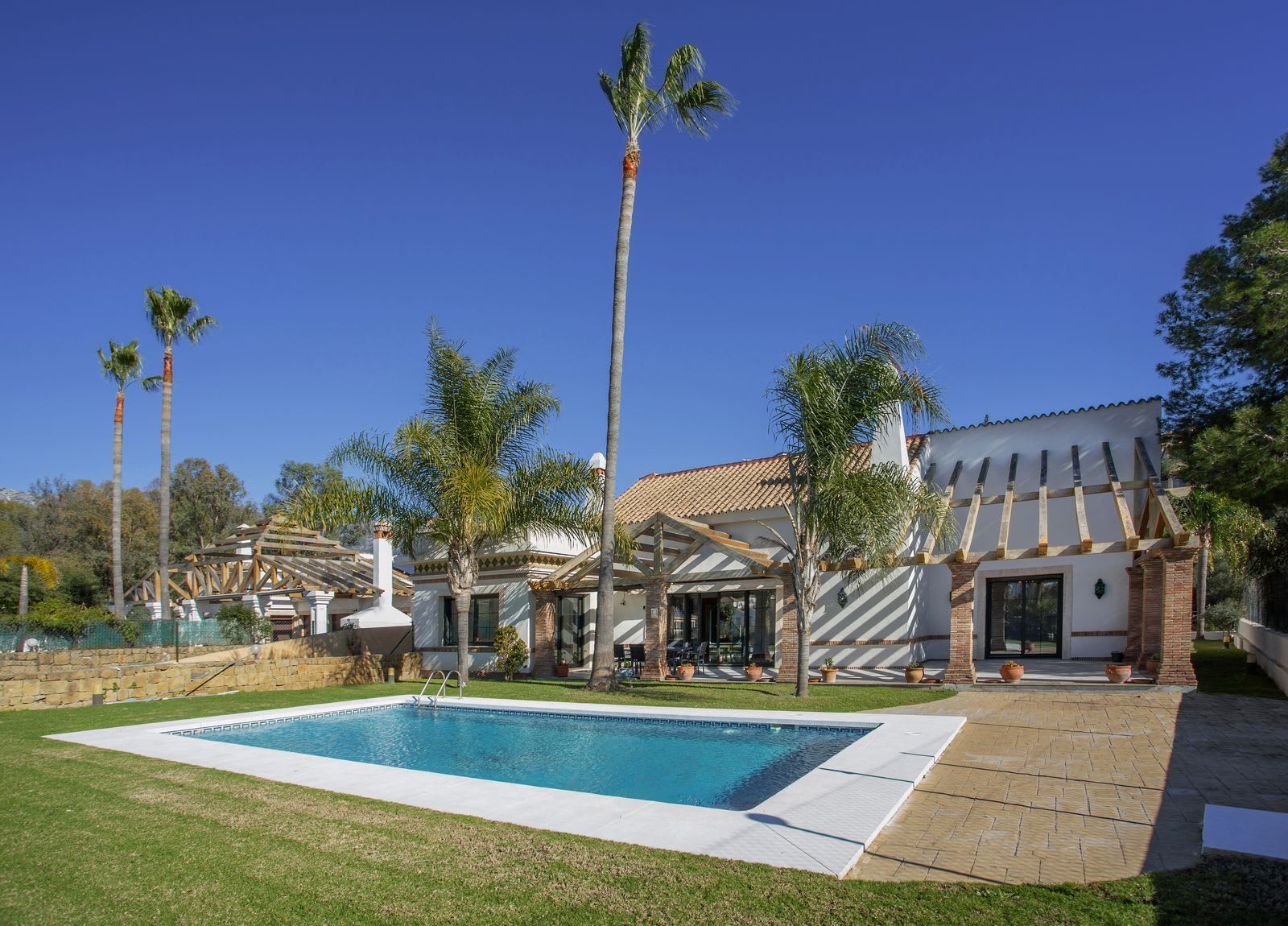 Frittliggende villa til salgs i Mijas Golf, Bilde 2