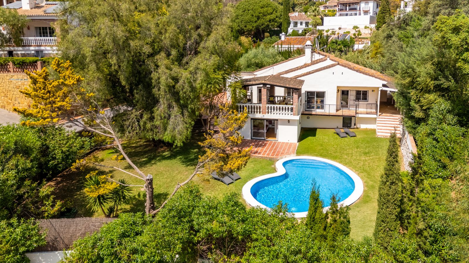 Frittliggende villa til salgs i El Rosario, Bilde 2