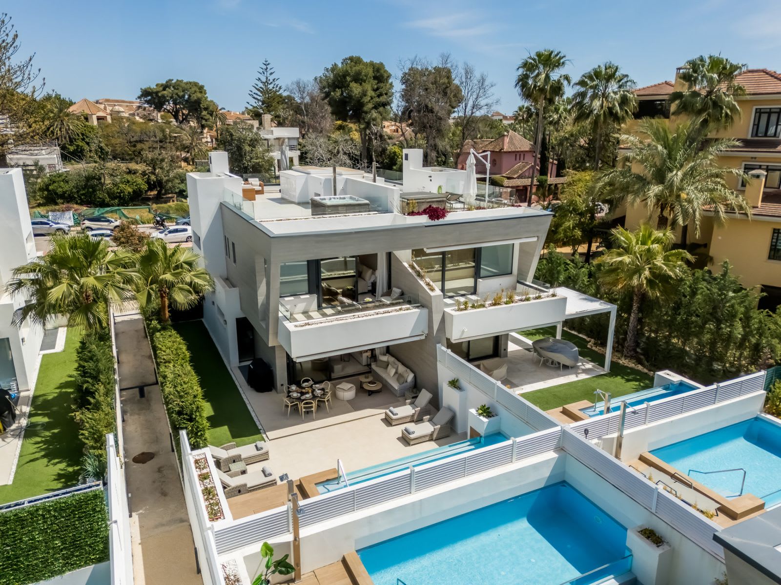 Villa til salgs i Puerto Banús, Bilde 2
