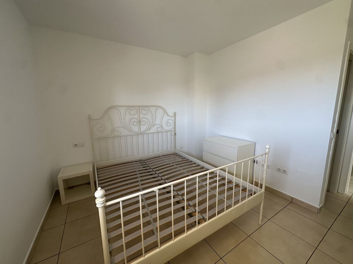 Leilighet midt i bygget til salgs i Nueva Andalucía, Bilde 3