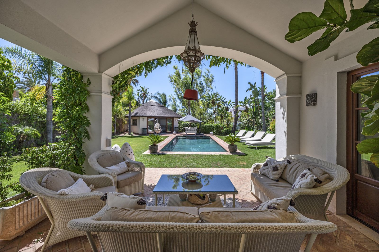 Villa til salgs i Estepona, Bilde 3