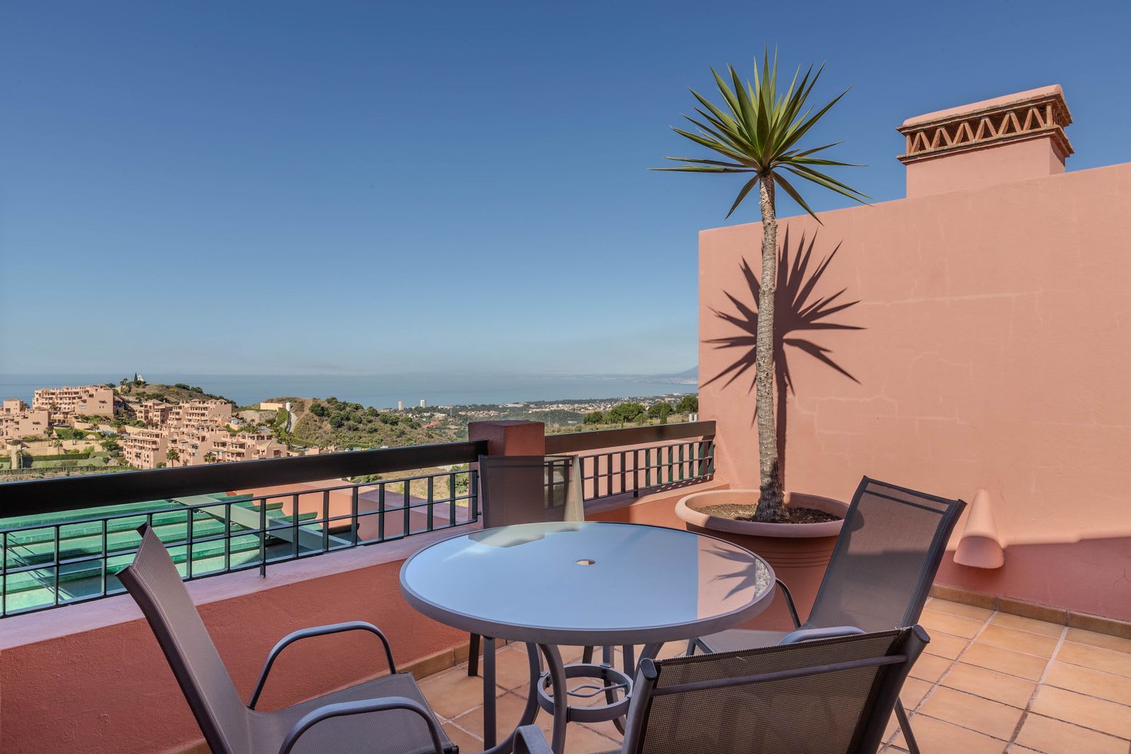 Penthouse til salgs i Calahonda, Bilde 3