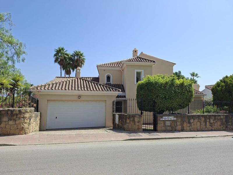 Villa til salgs i La Duquesa