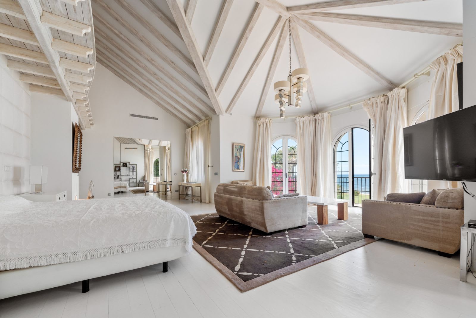 Villa til salgs i Estepona, Bilde 3