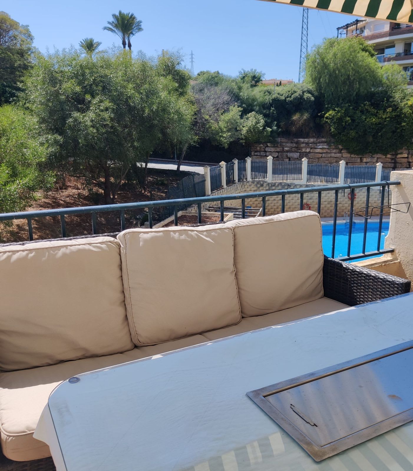 Leilighet midt i bygget til salgs i Riviera del Sol, Bilde 2