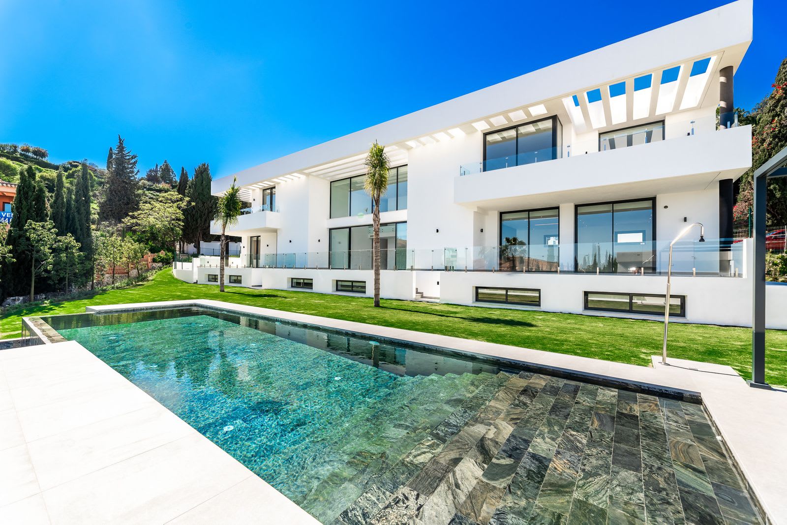 Frittliggende villa til salgs i Paraíso Alto, Benahavís, Bilde 2