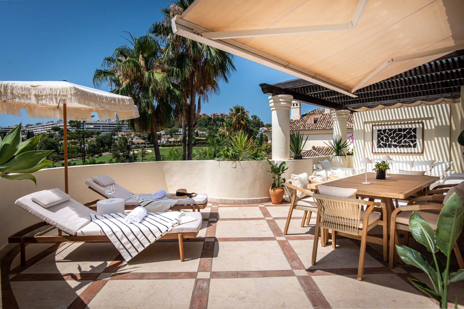 Duplex-penthouse til salgs i Nueva Andalucía, Bilde 3