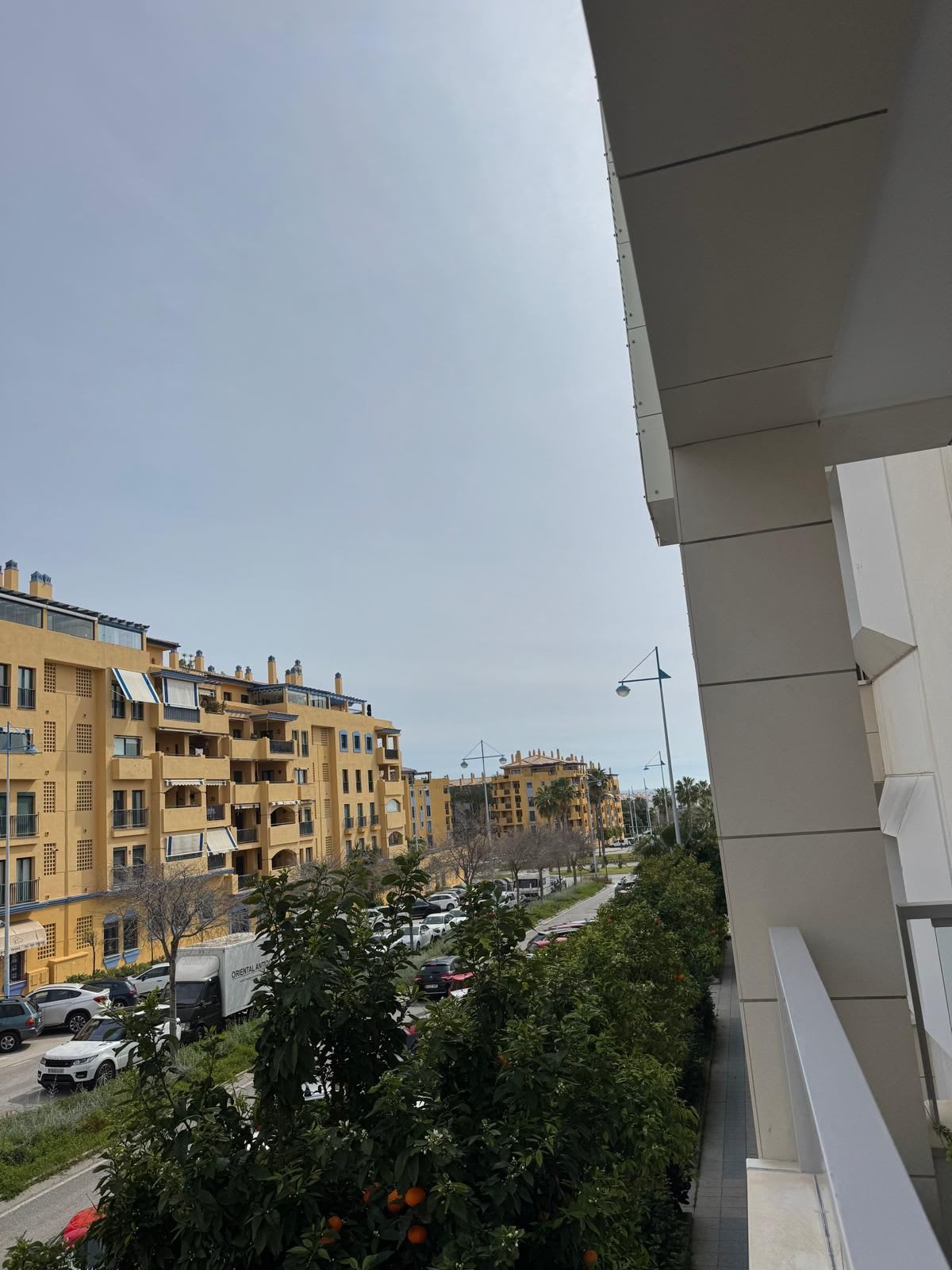 Leilighet midt i bygget til salgs i San Pedro de Alcántara, Bilde 2
