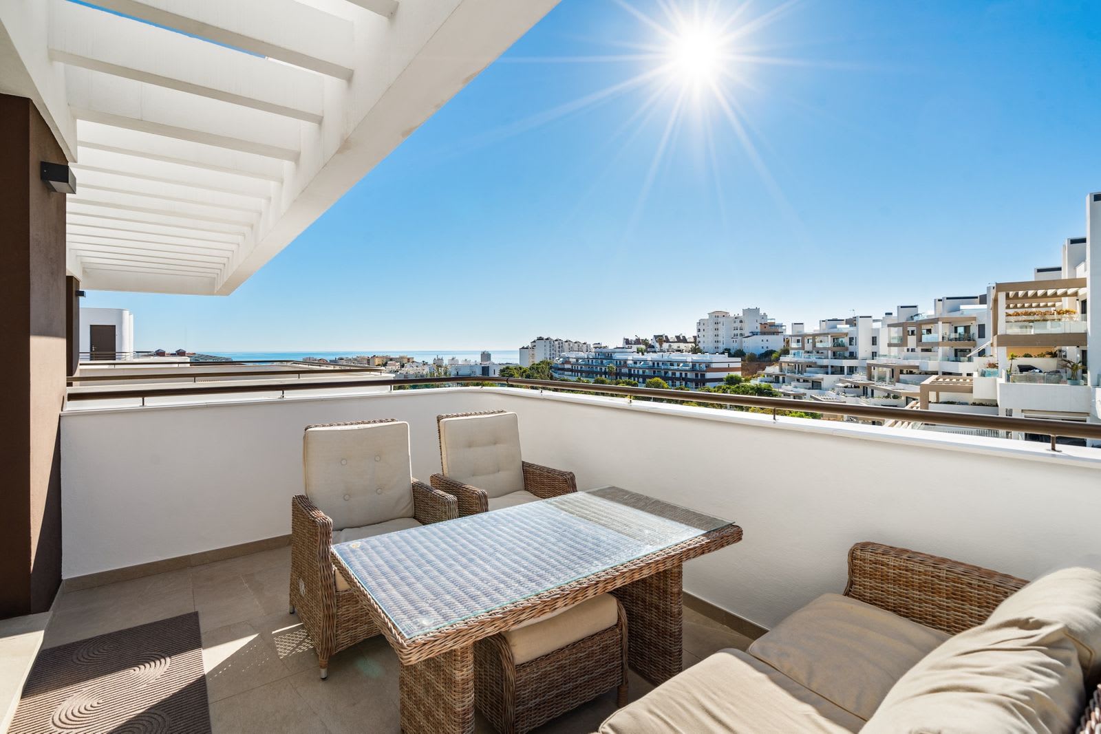 Toppleilighet til salgs i Estepona, Bilde 3