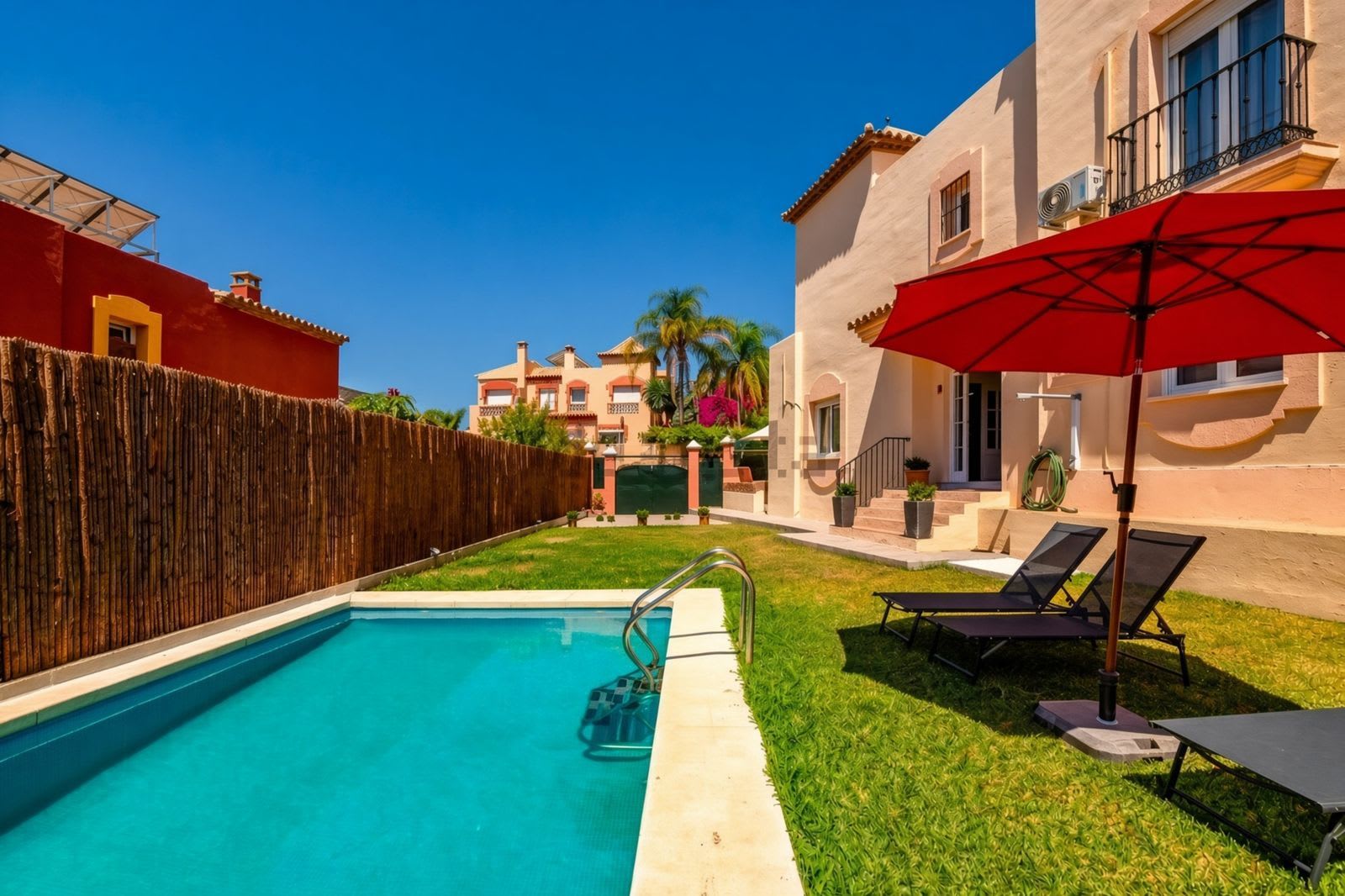 Tomannsbolig til salgs i Bello Horizonte-Lindasol, Marbella, Bilde 2