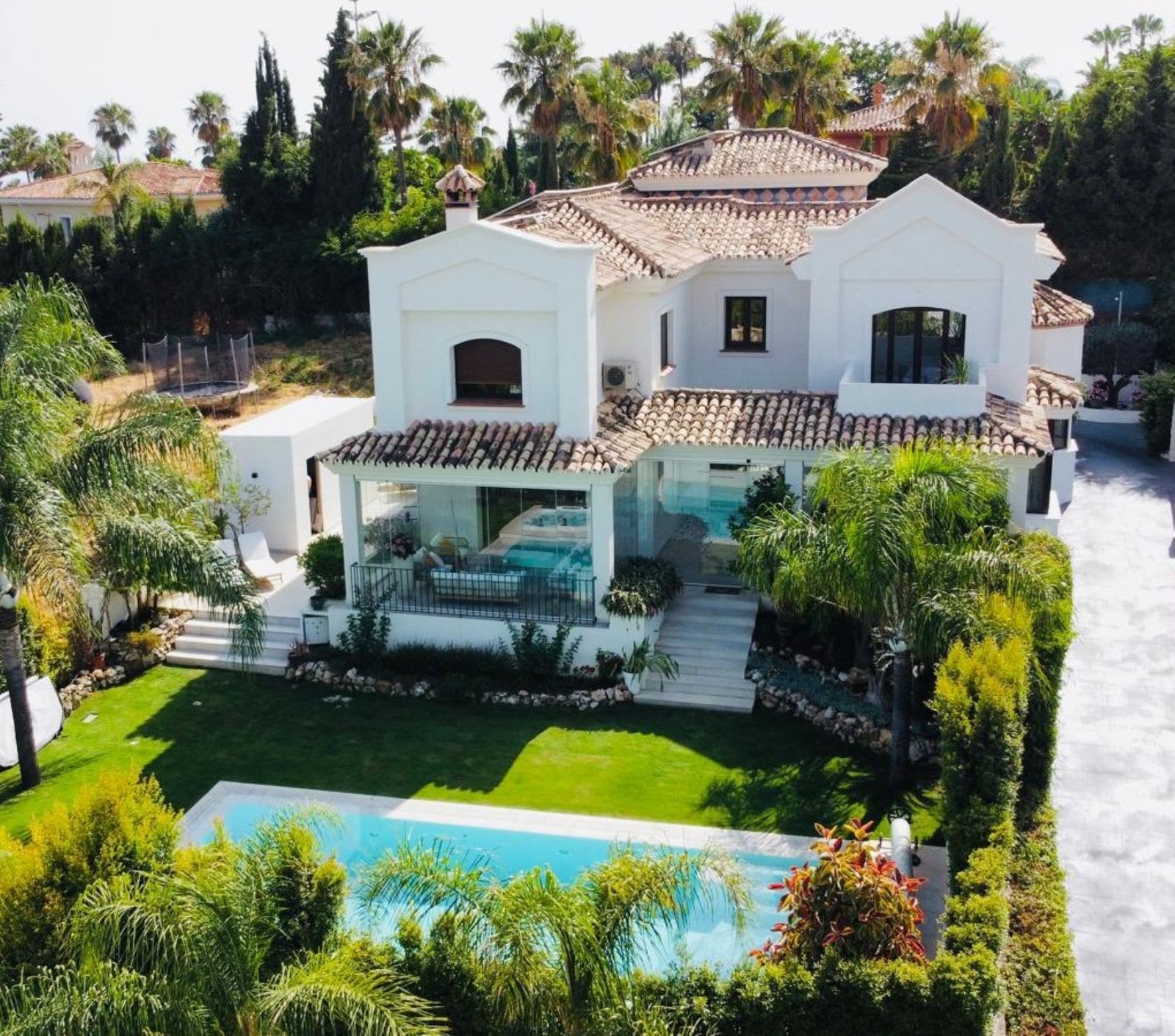 Villa til salgs i Marbella, Bilde 2