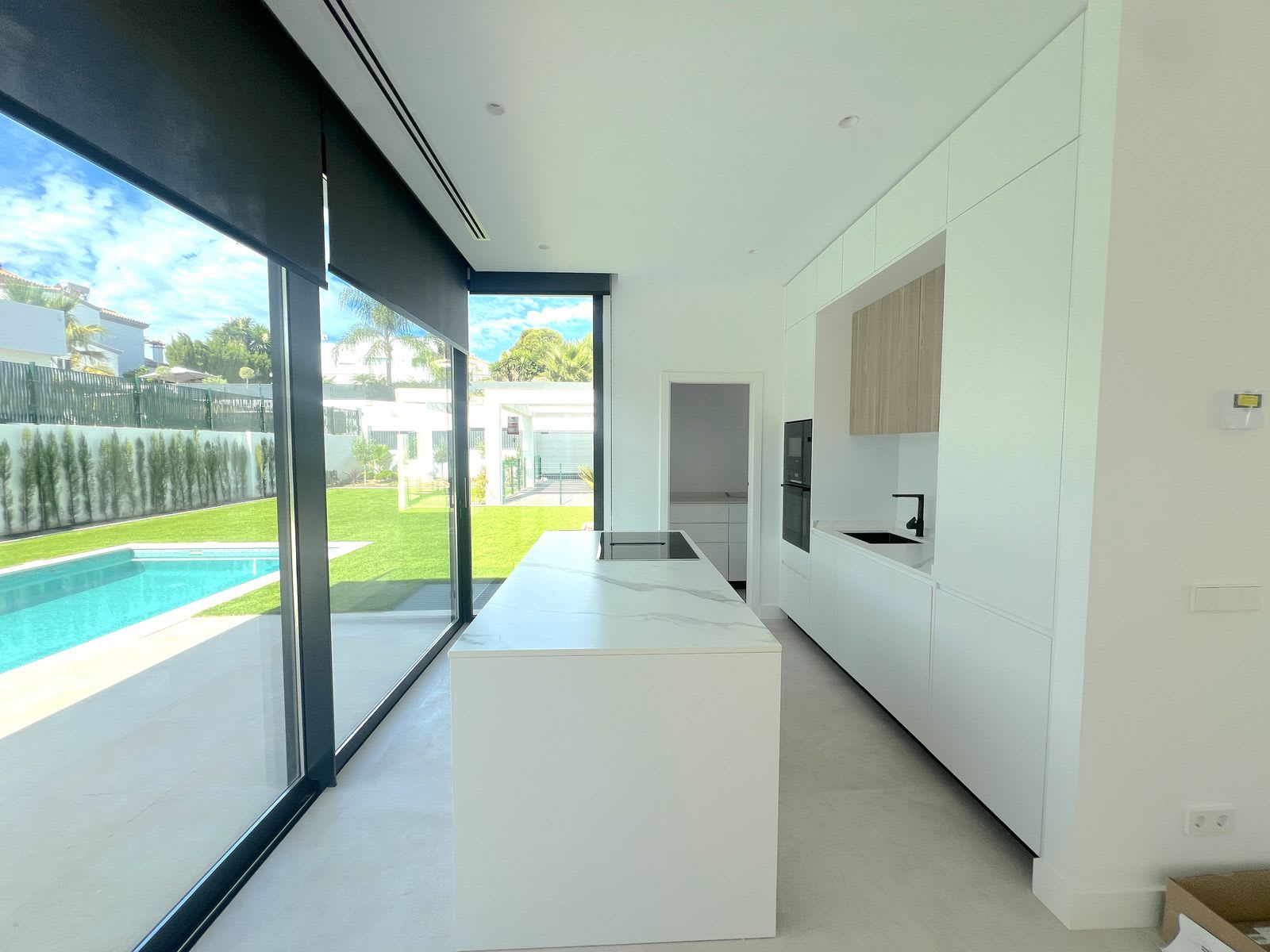 Frittliggende villa til salgs i Atalaya, Bilde 3