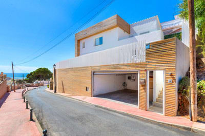 Frittliggende villa til salgs i Torreblanca