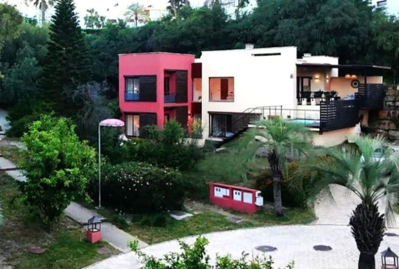 Villa til salgs i Estepona