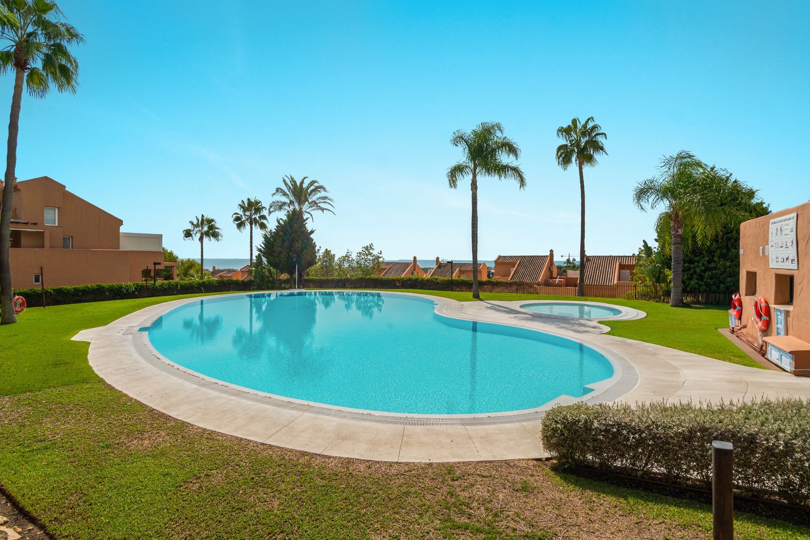 Toppleilighet til salgs i Elviria, Bilde 2