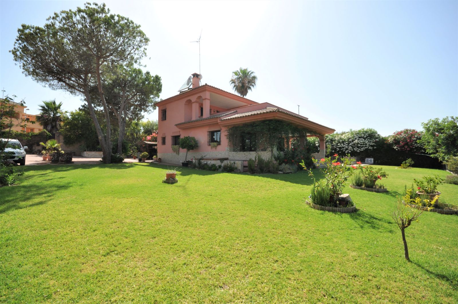 Frittliggende villa til salgs i Casares Playa, Bilde 3