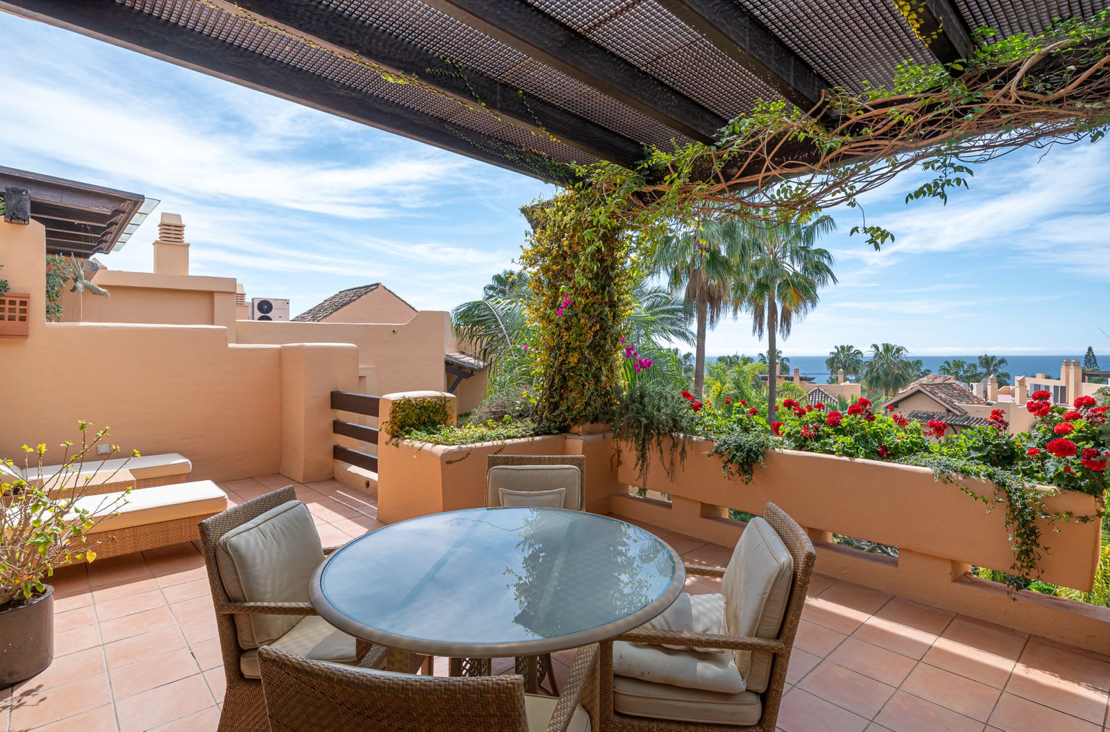 Toppleilighet med 2 soverom til salgs i The Golden Mile, Marbella, Bilde 3