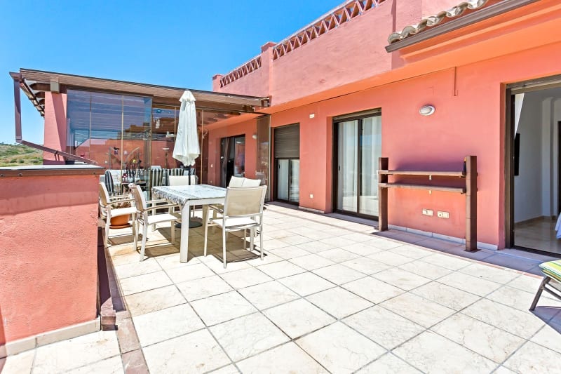 Penthouse til salgs i Casares Playa