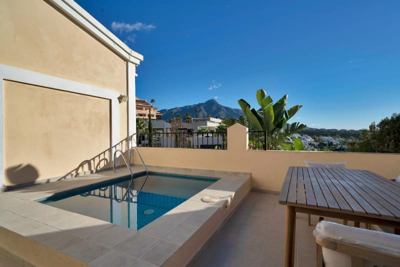 Rekkehus med 5 soverom til salgs i Marbella