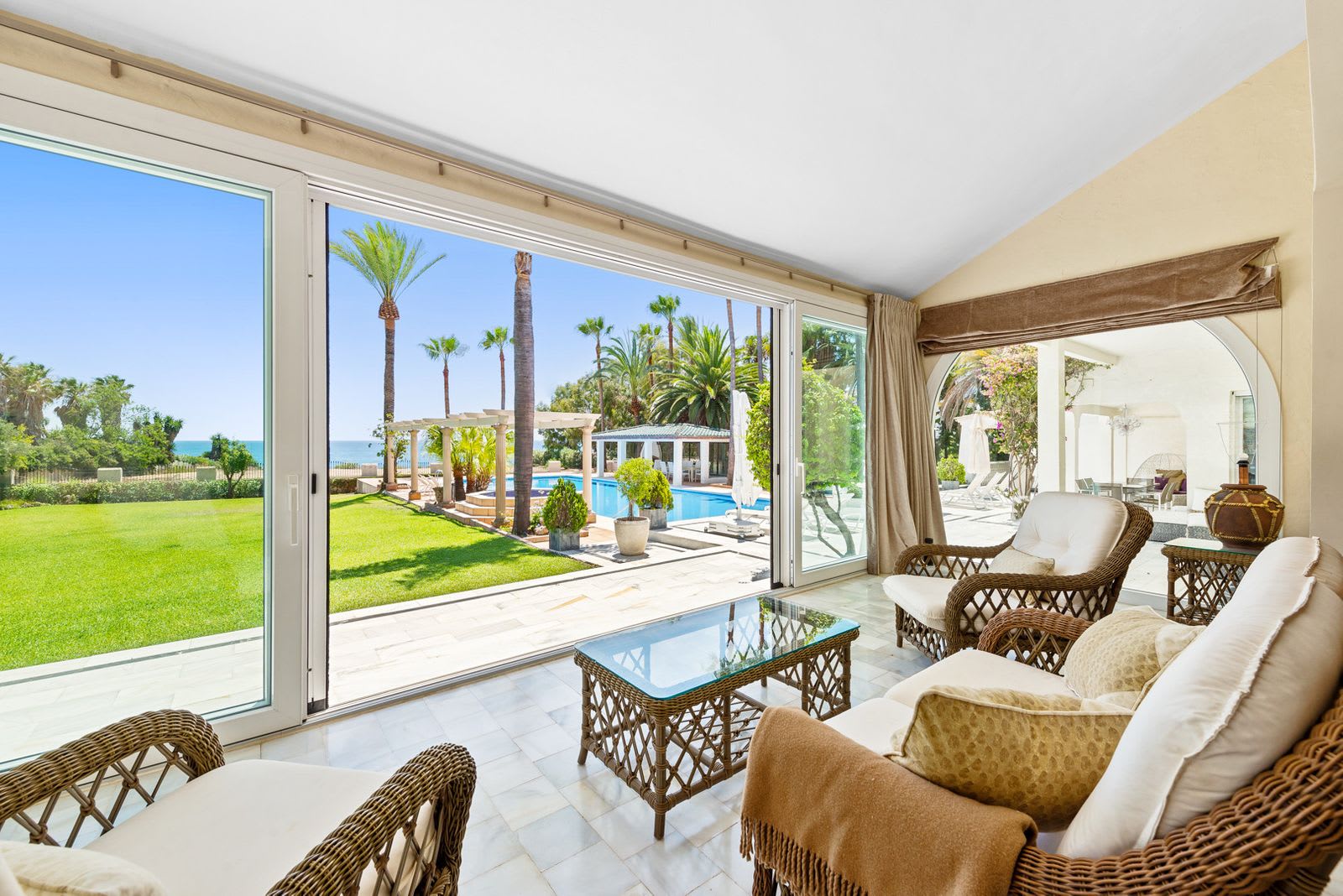 Villa til salgs i Estepona, Bilde 3
