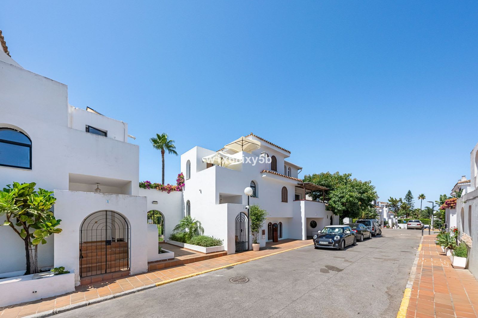 Townhouse / terraced house for sale in Cancelada, Photo 2