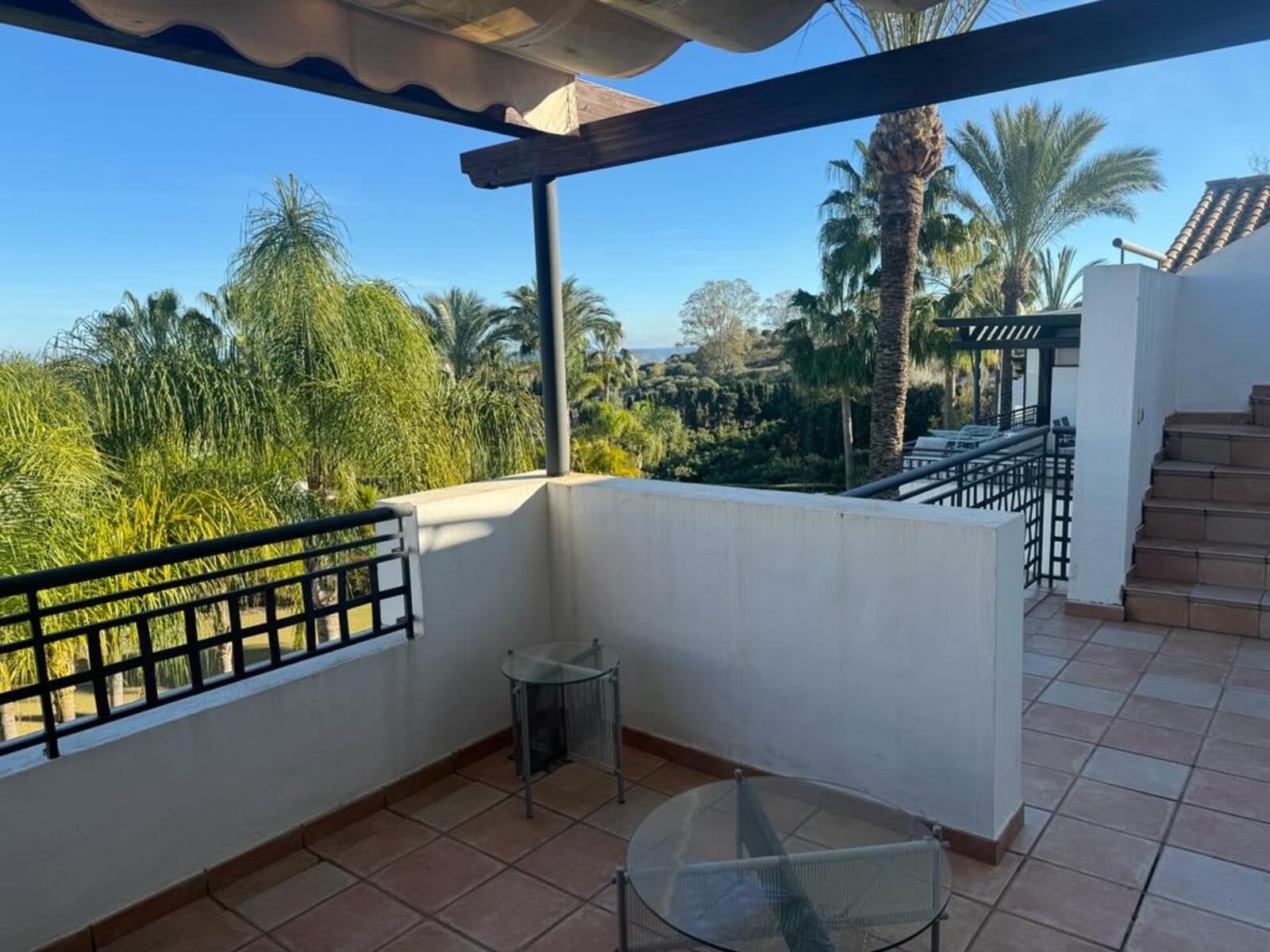 Toppleilighet til salgs i Estepona, Bilde 3