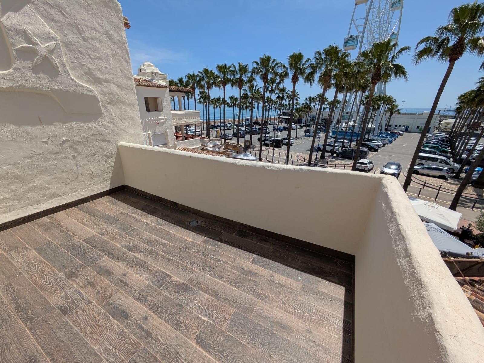 Toppleilighet med 2 soverom til salgs i Puerto Marina, Benalmadena, Bilde 3