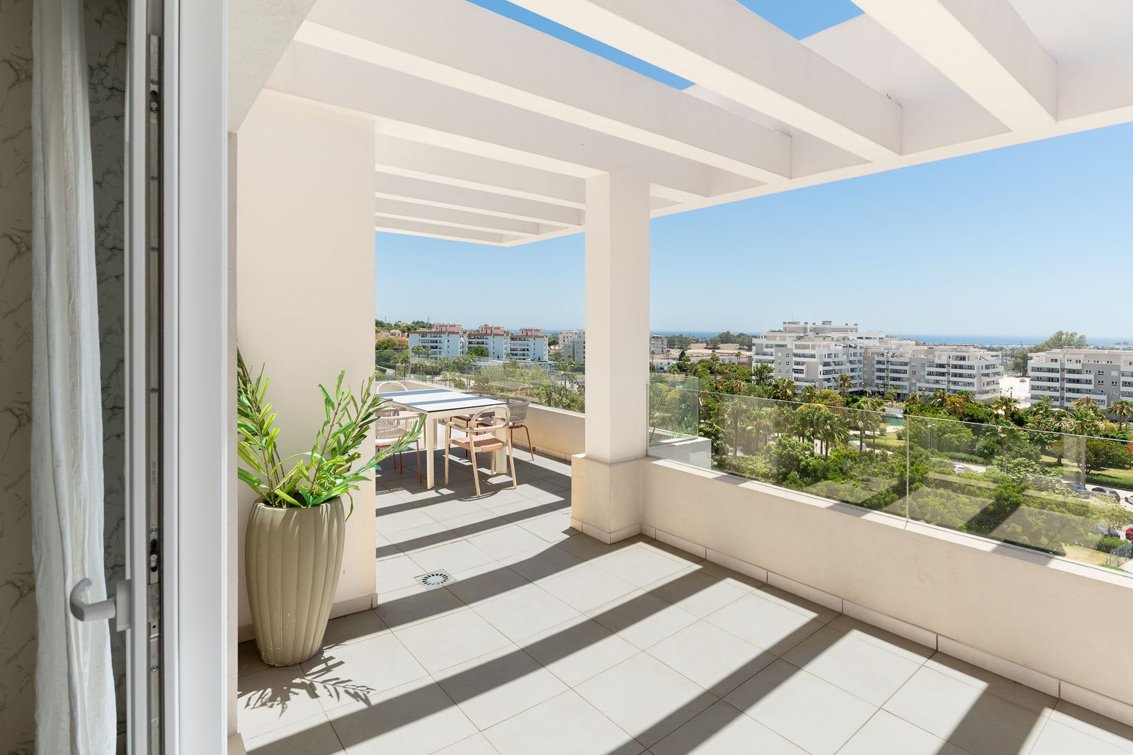 Penthouse til salgs i Nueva Andalucía, Bilde 3