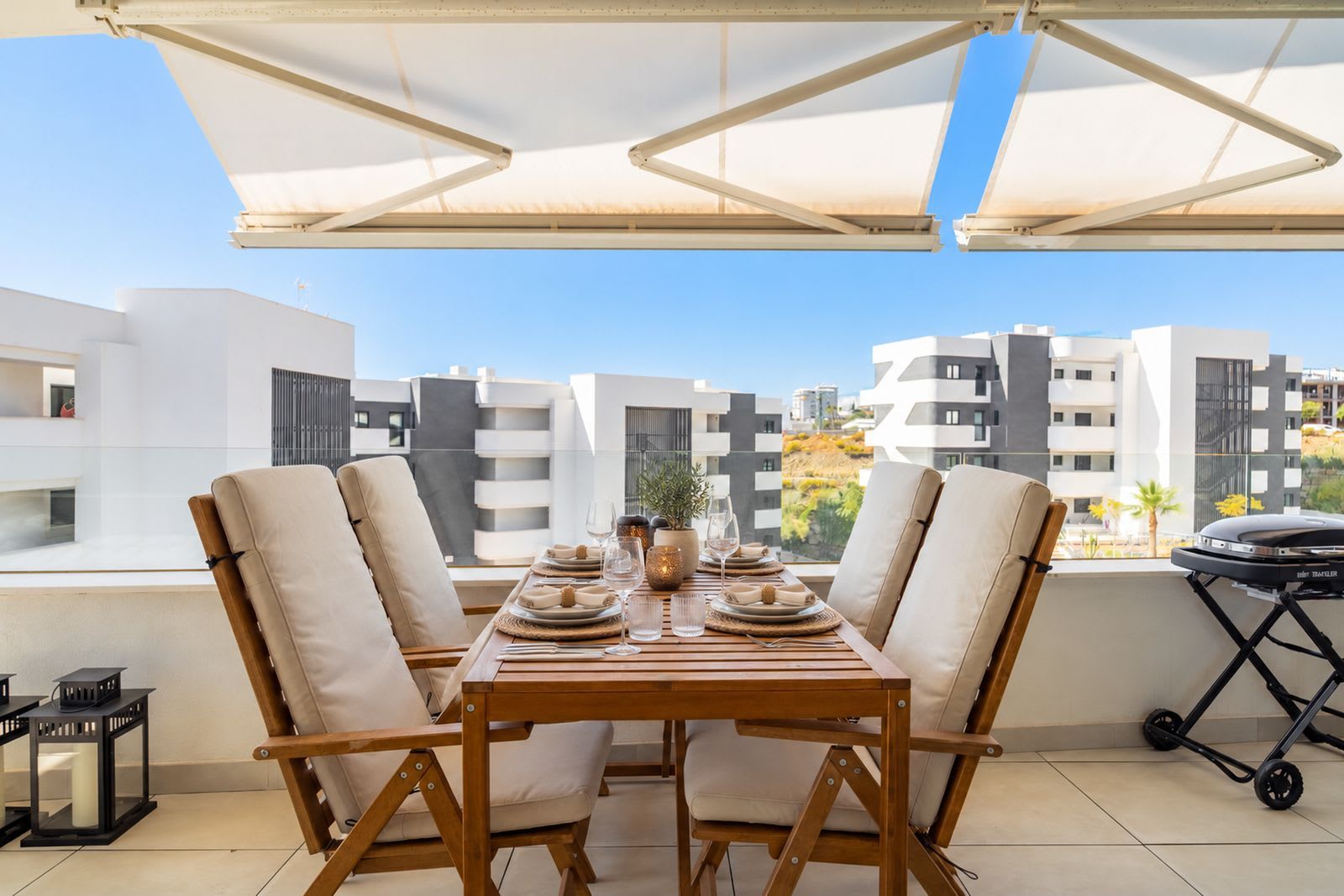 Middle-floor apartment for sale in Fuengirola, Photo 2