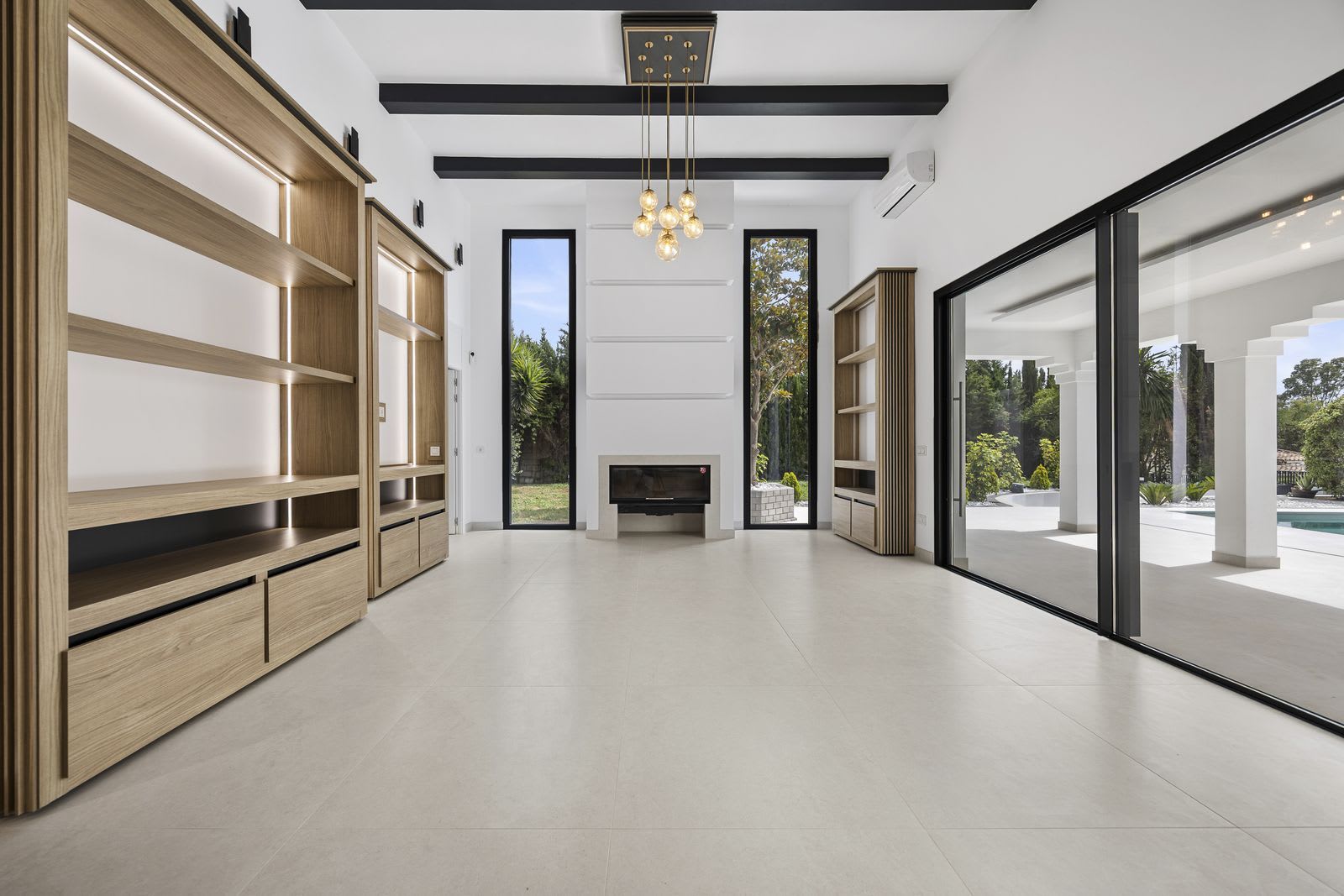 Villa til salgs i Guadalmina Alta, Bilde 2