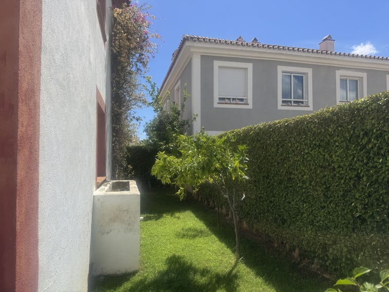 Rekkehus med 3 soverom til salgs i Estepona