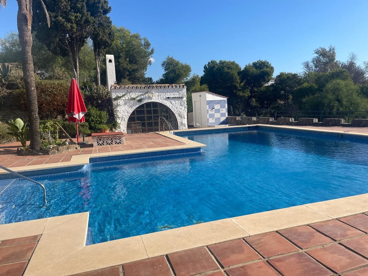 Frittliggende villa til salgs i Torremuelle, Bilde 2
